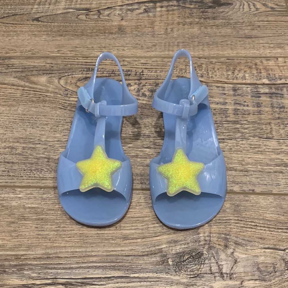 Girls old navy sandal